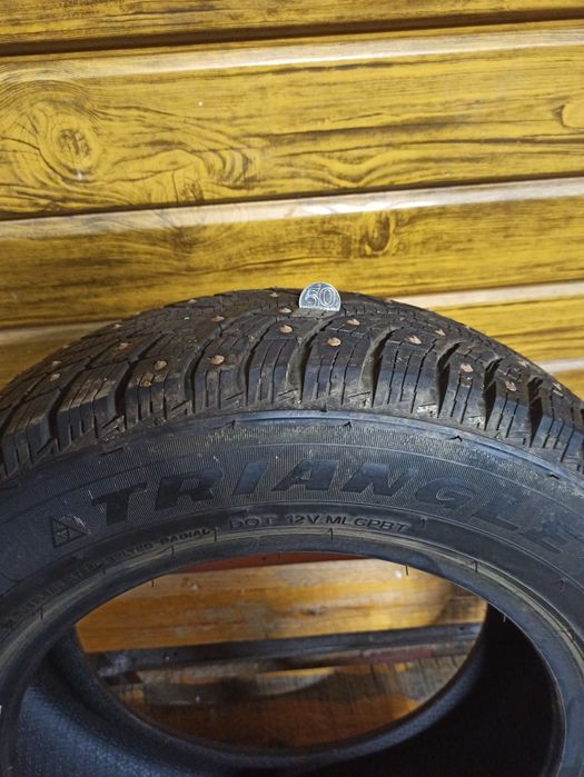Продам зимнюю резину 185/65 r14
