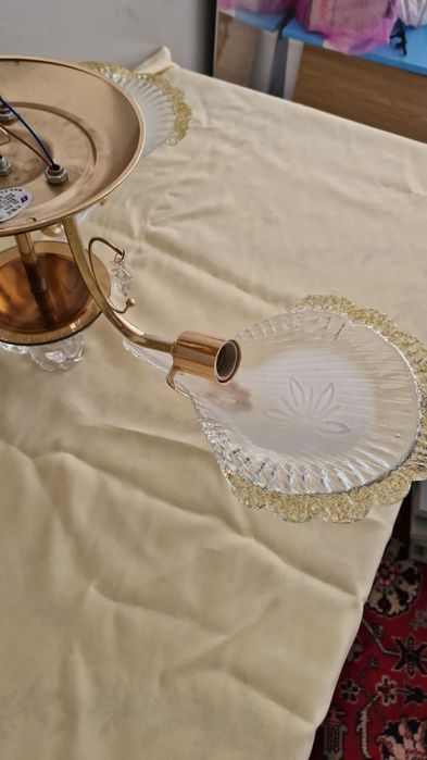 Люстра трёх рожковая