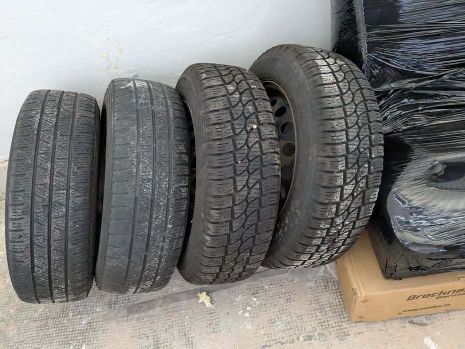 Jante R16 Mercedes + 195-205/65/R16C set iarna