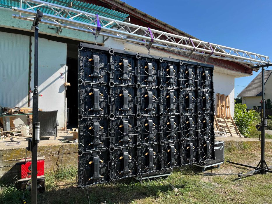 Stagemobil XL scena mobila 8x6x4 m
