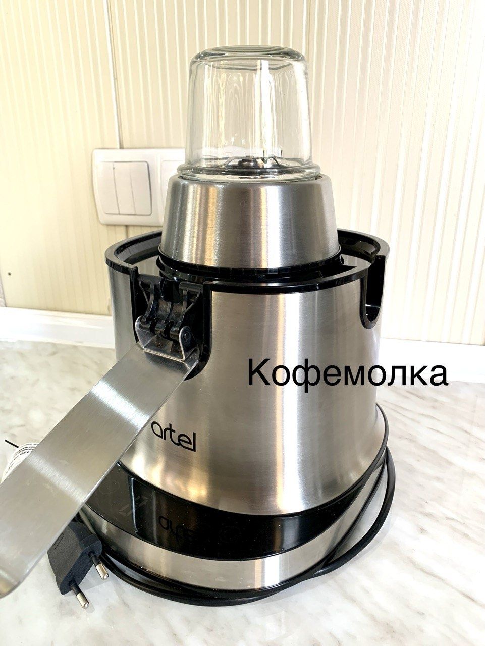 Кухонный комбайн Artel Новый