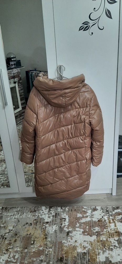 продаю зимнию куртку