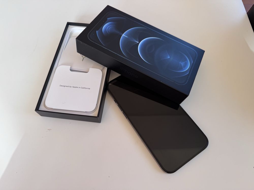 iPhone 12 Pro и iPhone 12 pro max 128 GB pacific blue перфектен