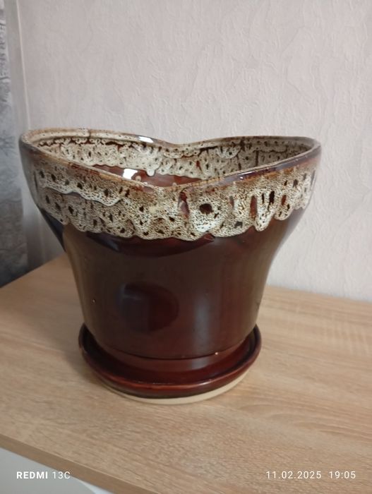 Продам горшки ,кашпо цветочные