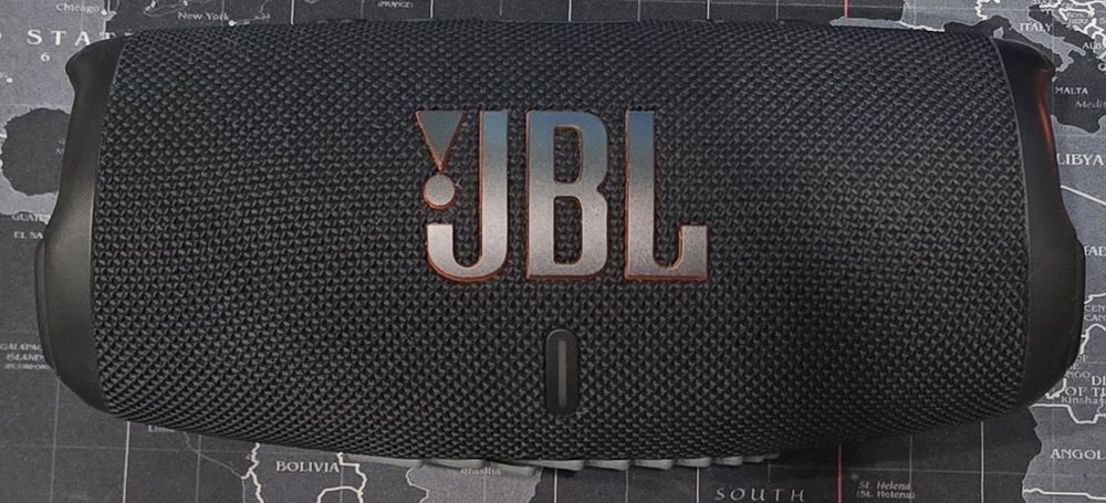 Портативна колонка JBL charge 5