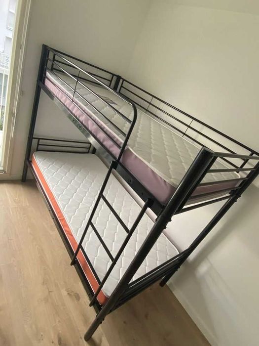 2 etajli krovat sotiladi