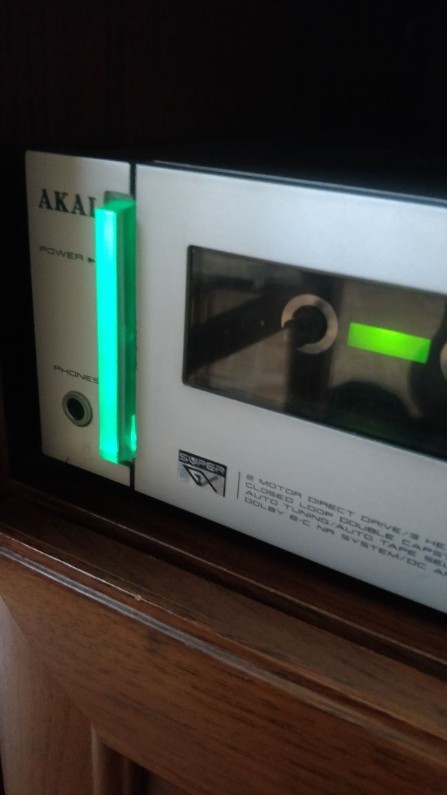 Продам кассетную деку/магнитофон AKAI GX-F 71 в отличном состоянии.