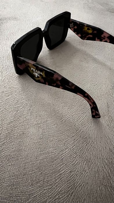 Слънчеви очила Prada