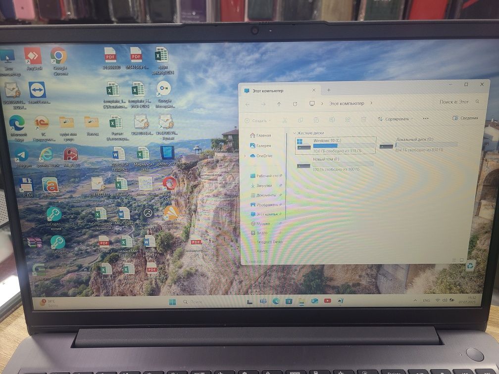 Notbuk core i3 12/1tra