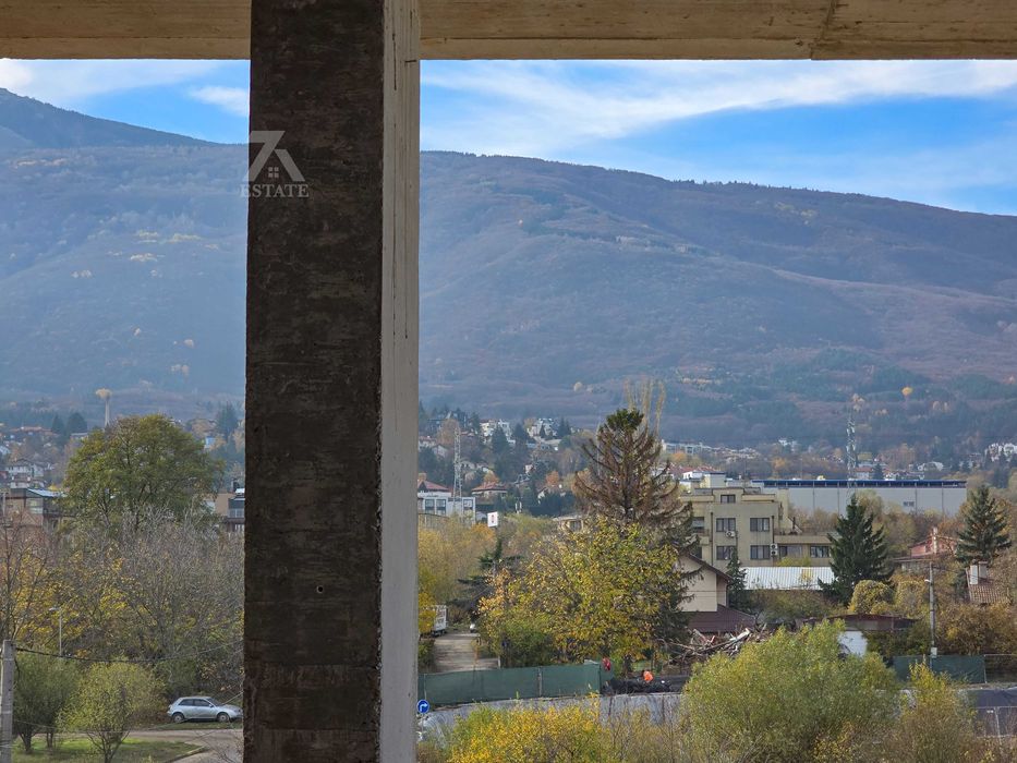 Продава  2- стаен апартамент в затворен комплекс в Манастирски Ливади