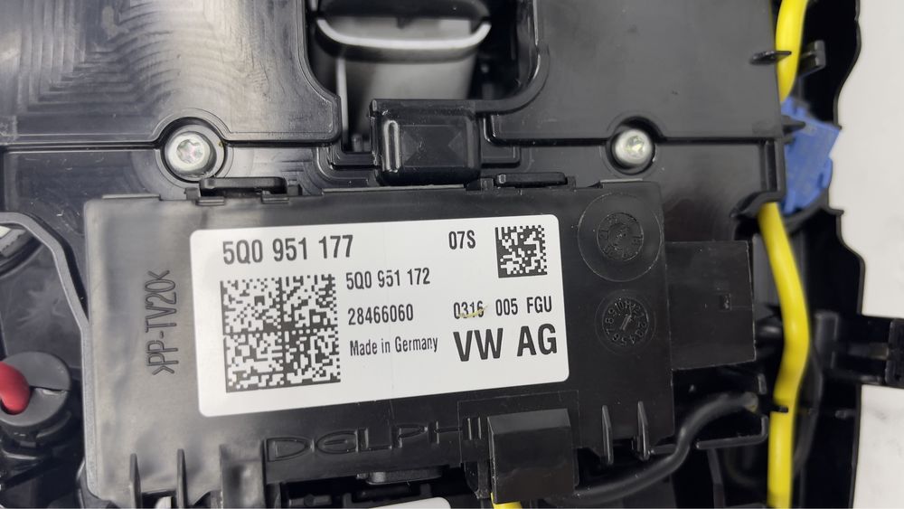 Плафон черен AUDI Q5 SQ5 80A947135AN