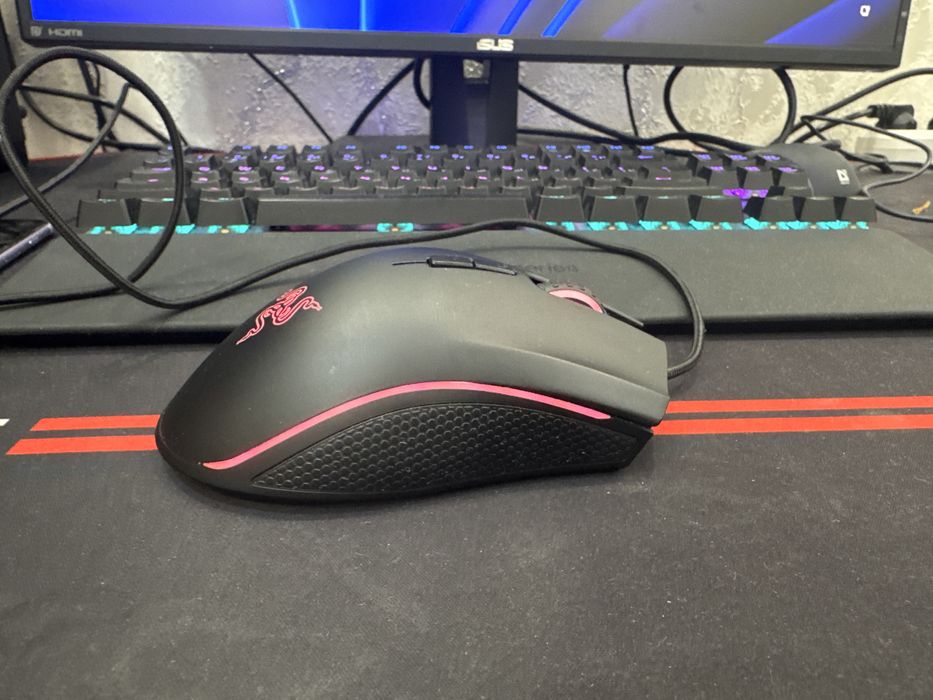 Продам мышку razer в хорошом качестве