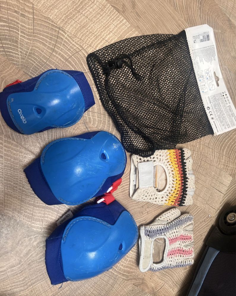 Casca bicicleta/ role si protectii Decathlon