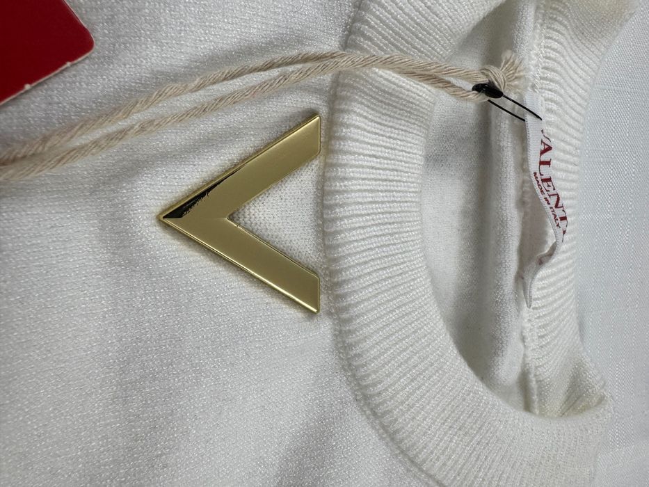 Valentino-Чисто нова оригинална дамска тениска Л размер