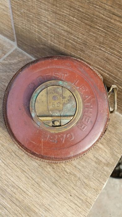 Vand bandă de măsurare feroviară in husă din piele vintage
