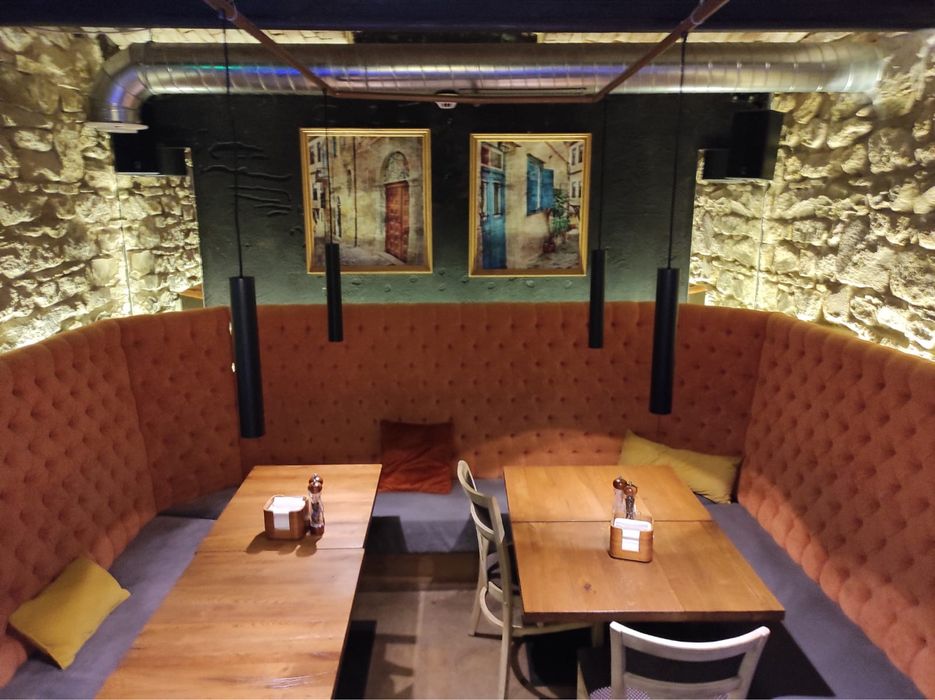 Vand banchetă canapea colțar tapițat pentru restaurant