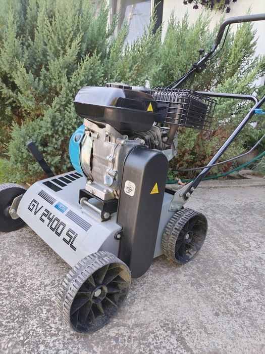 Vând scarificator gazon adus din Germania cu lame ca nou