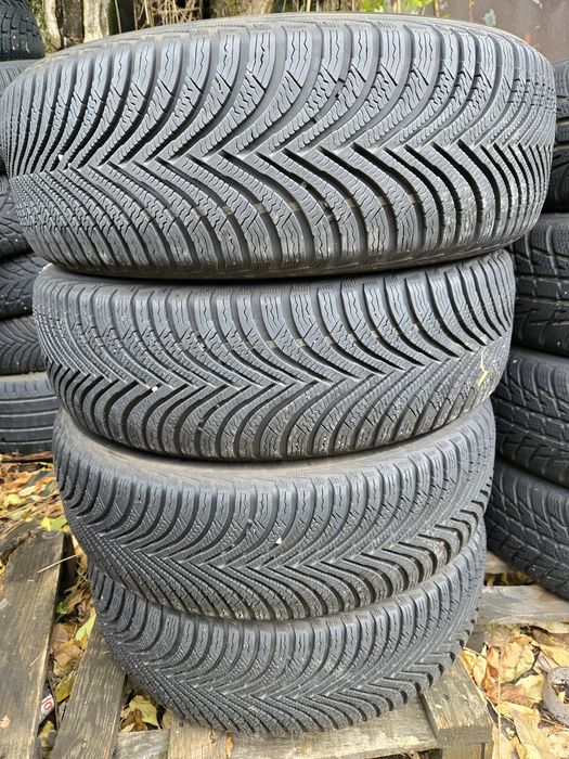4бр. 215 65 17 Michelin зимни.