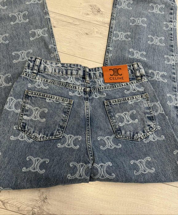 Налични модели дънки.