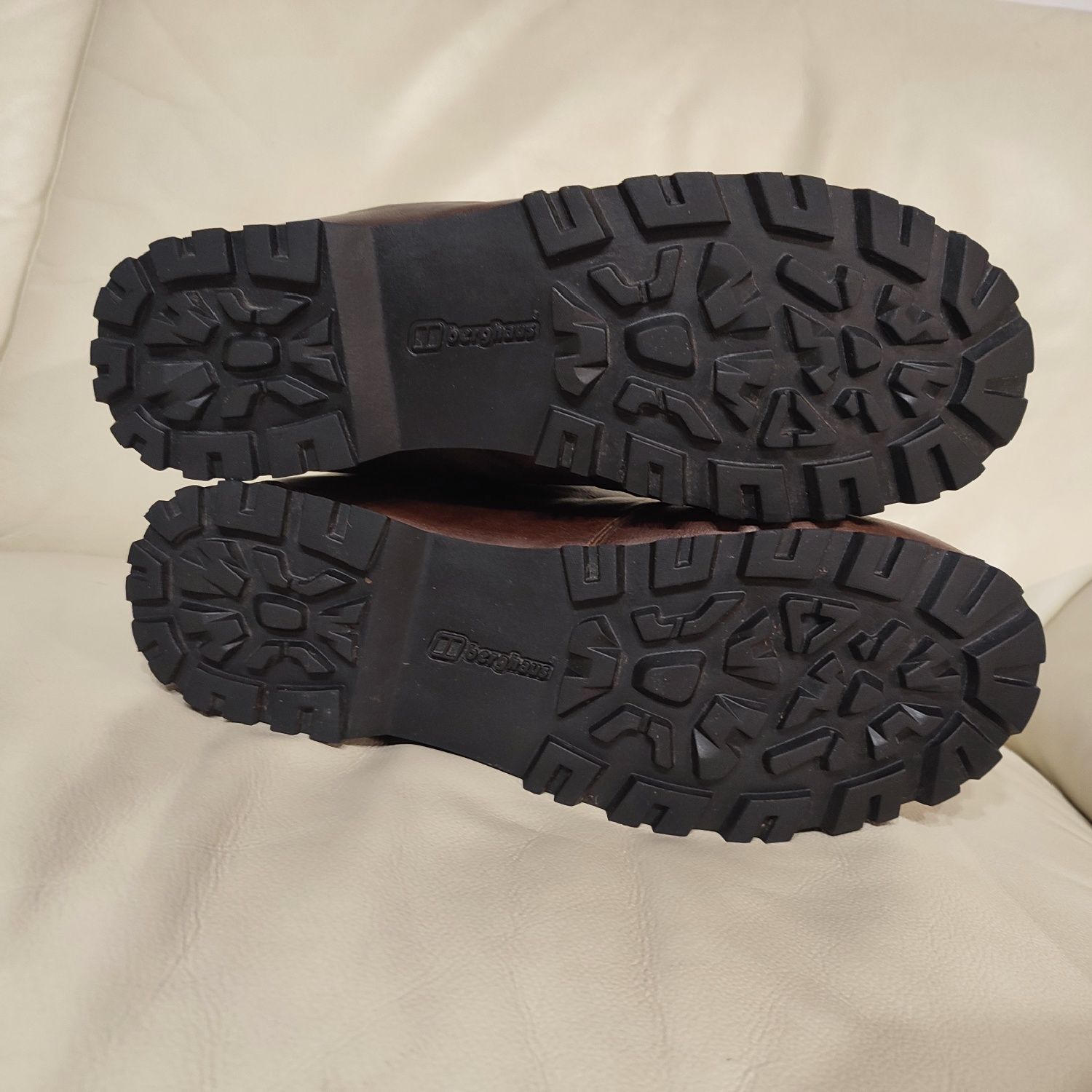 Ghete Nr 45 ½  Berghaus Goretex bocanci Meindl Scarpa Ecco