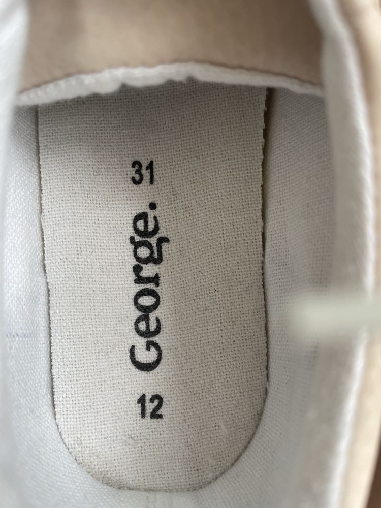 Обувки George