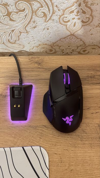 Мышь Razer Basilisk Ultimate with Charging Dock