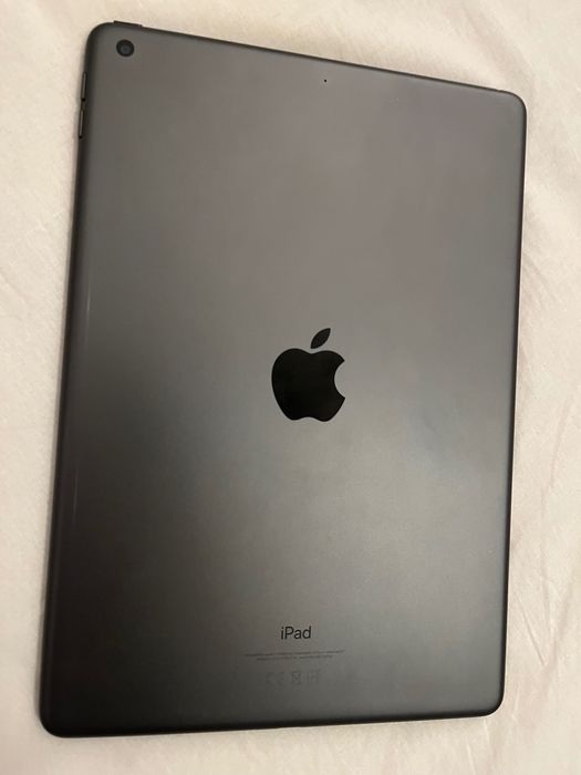 iPad 7, 10.2", 64GB, Wi-Fi, Space Grey not functional, for screen only