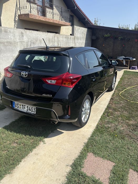 Vand Toyota Auris