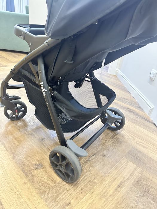 Коляска прогулочная