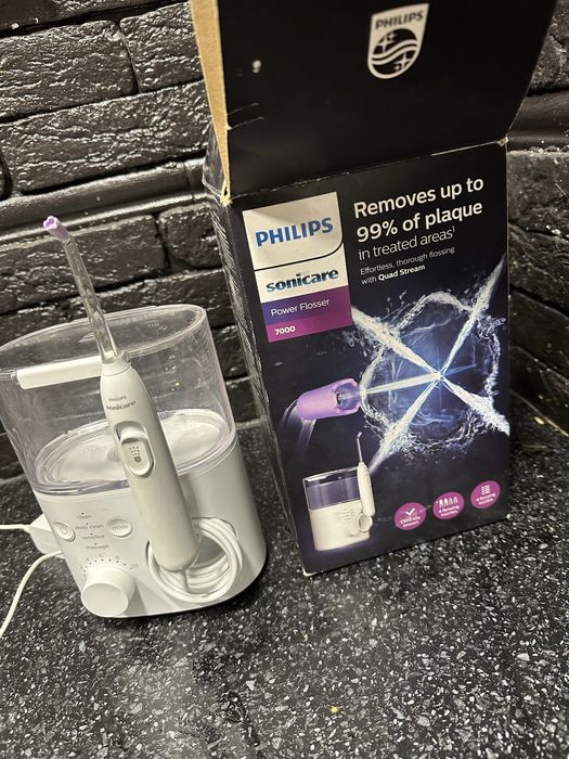 Ирригатор Philips Sonicare Power Flosser 7000