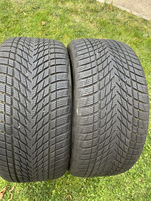 2бр 245/35/19 ЗИМНИ ГУМИ Goodyear Ultra Grip 23ДОТ НОВИ
