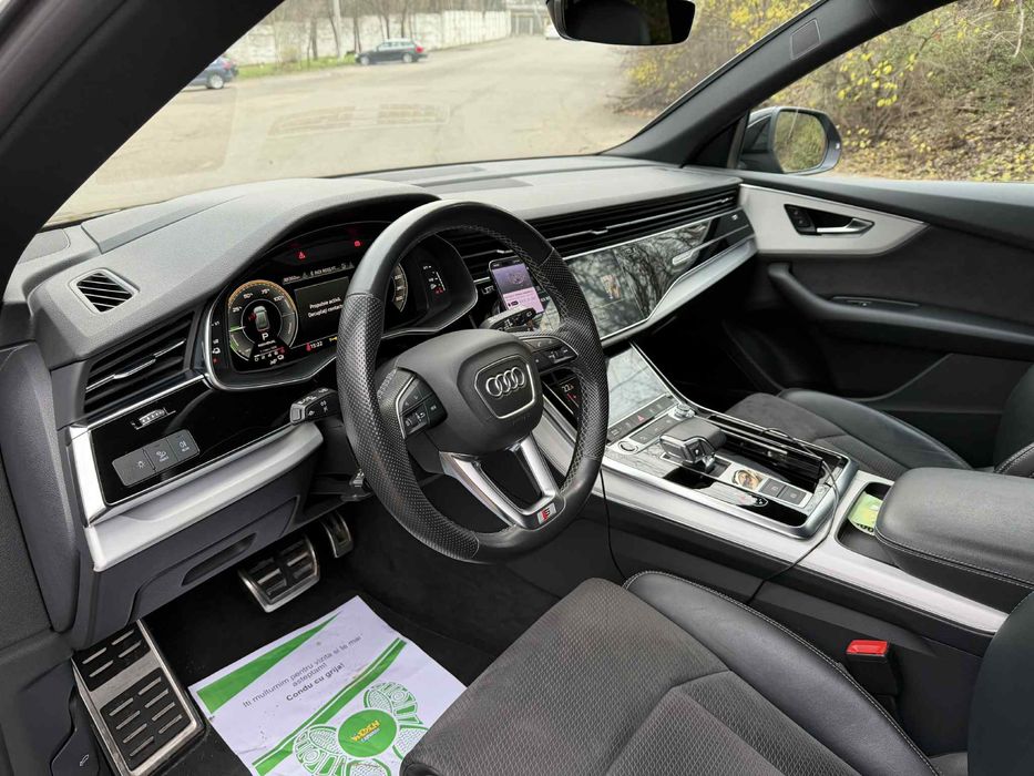 Audi Q8 55 TFSI Hybrid /electric /benzina 2022