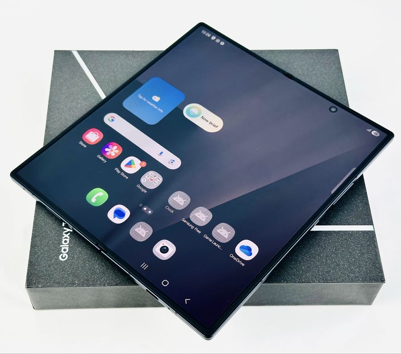 НОВ! Samsung Galaxy Z Fold 7 5G 512GB 12RAM Jetblack 2г. Гаранция!
