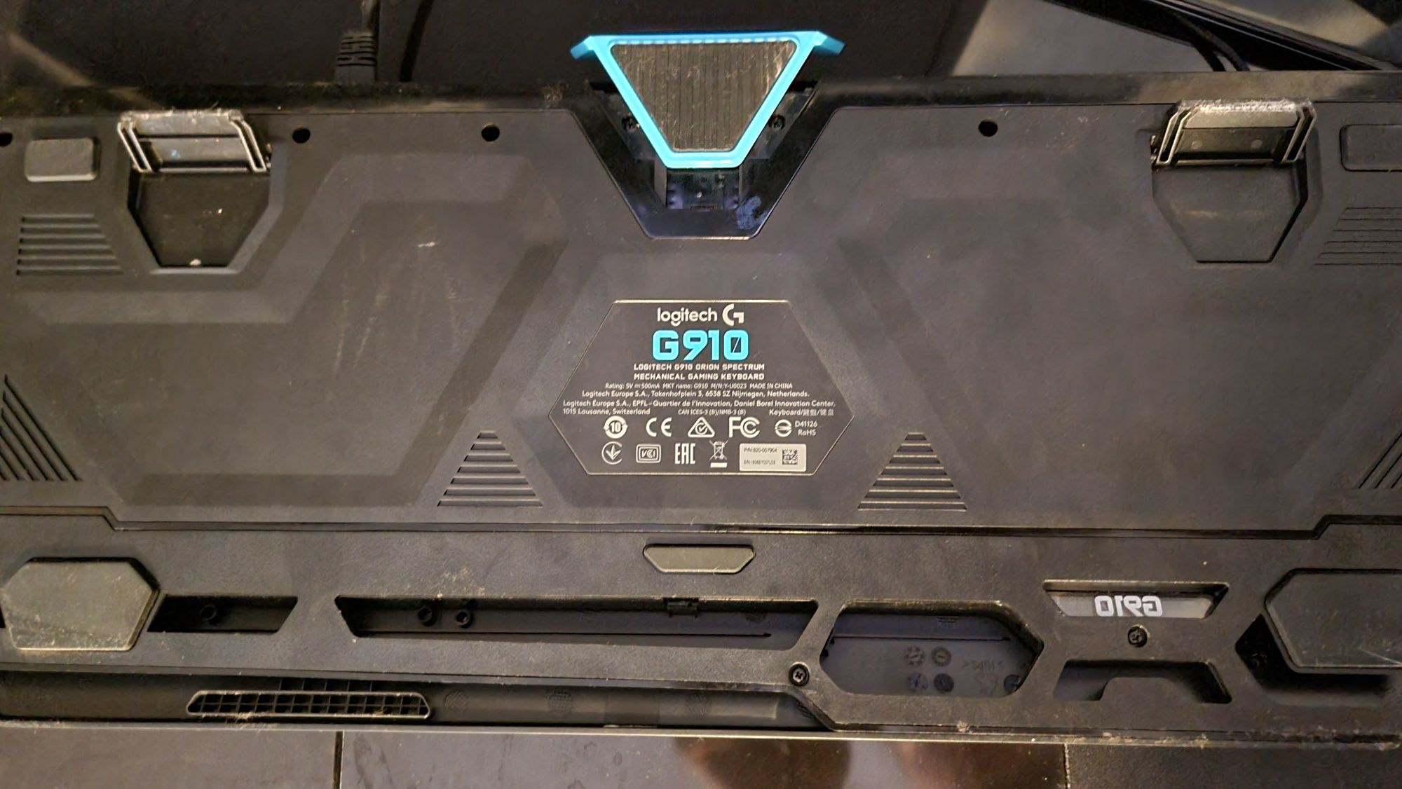 Tastatura Logitech g910