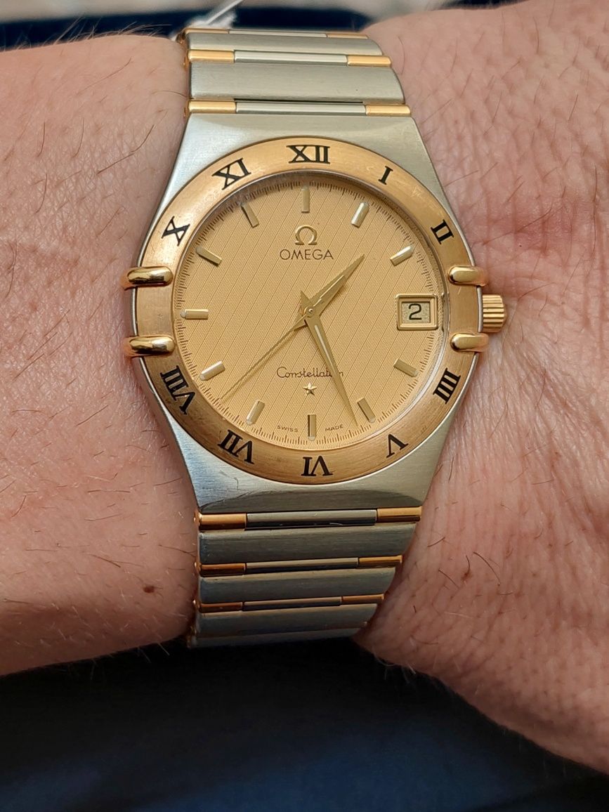 Omega Constellation Aur Otel