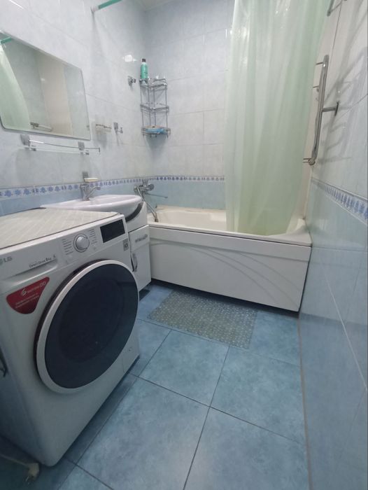 Продается трёхкомнатная квартира на массиве Водник
