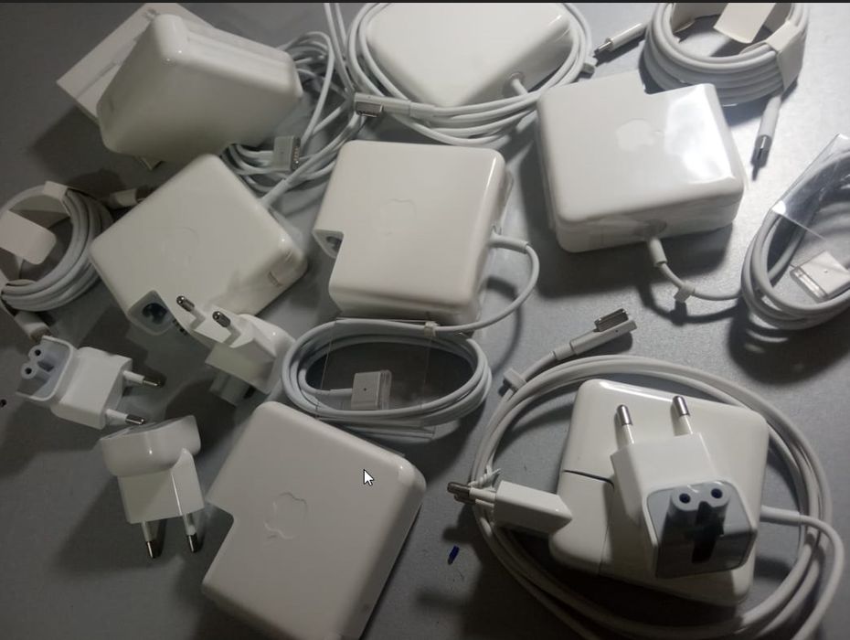 на все макбуки, зарядка, блок питания.