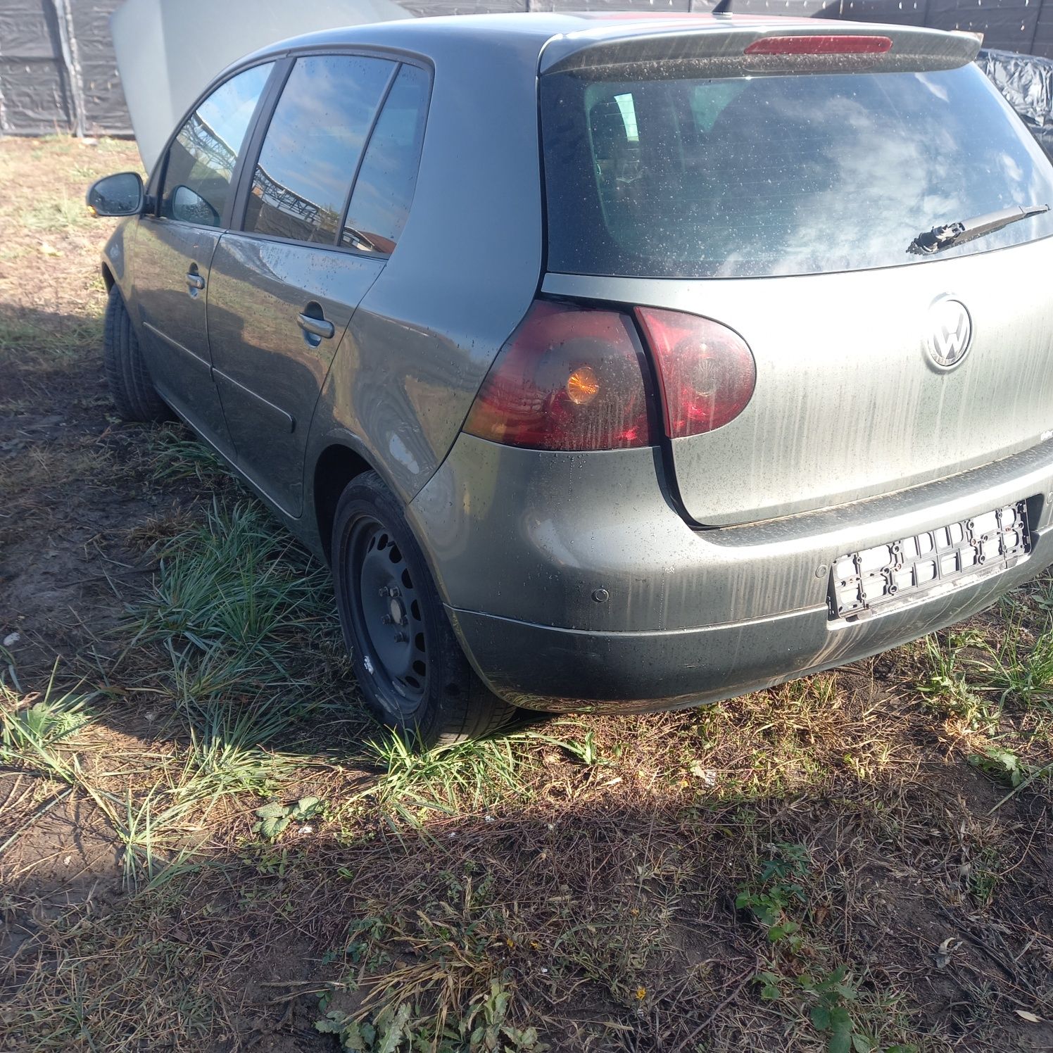 Dezmembrez  vw golf 5