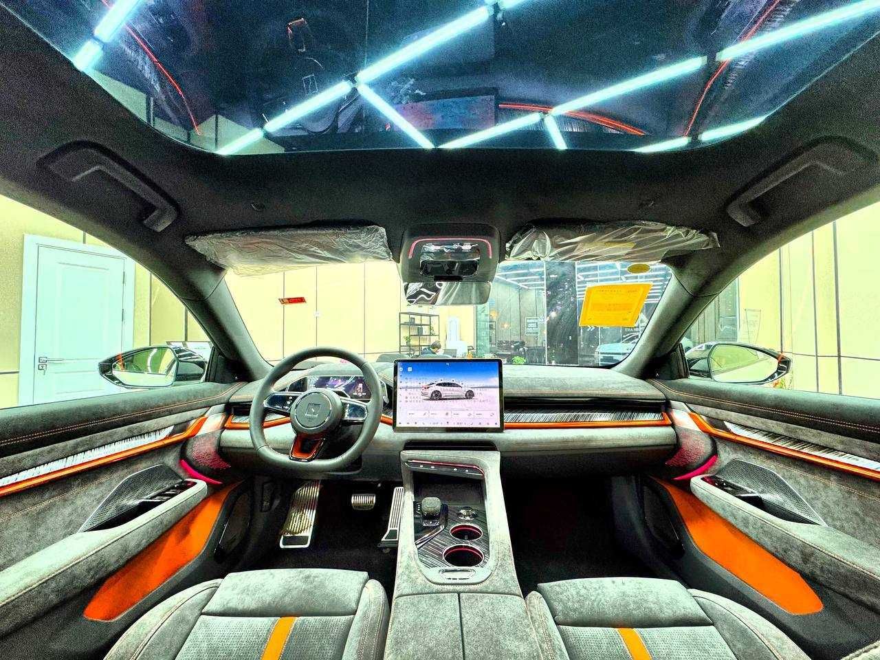 Zeekr 001 You Z-Sport version