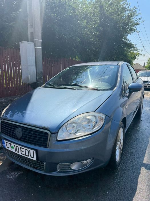 Vând Fiat linea mașina a fost de munca