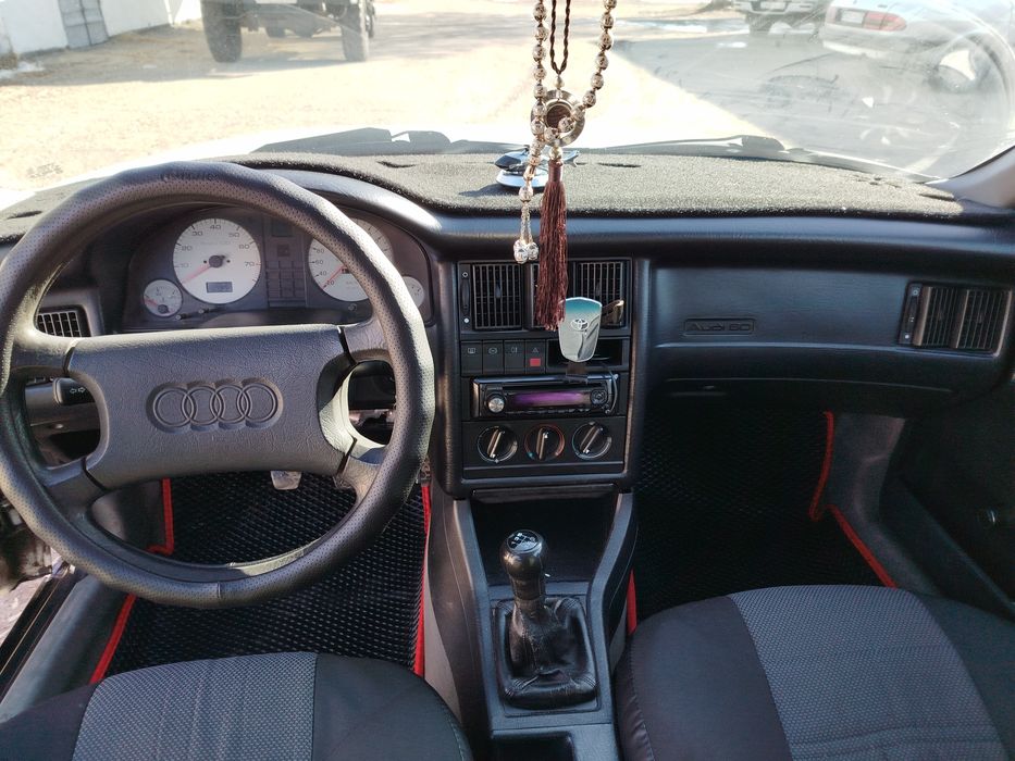 Продаю Ауди 80 Б4 Инжектор.Обмен нет.Рассрочки нет