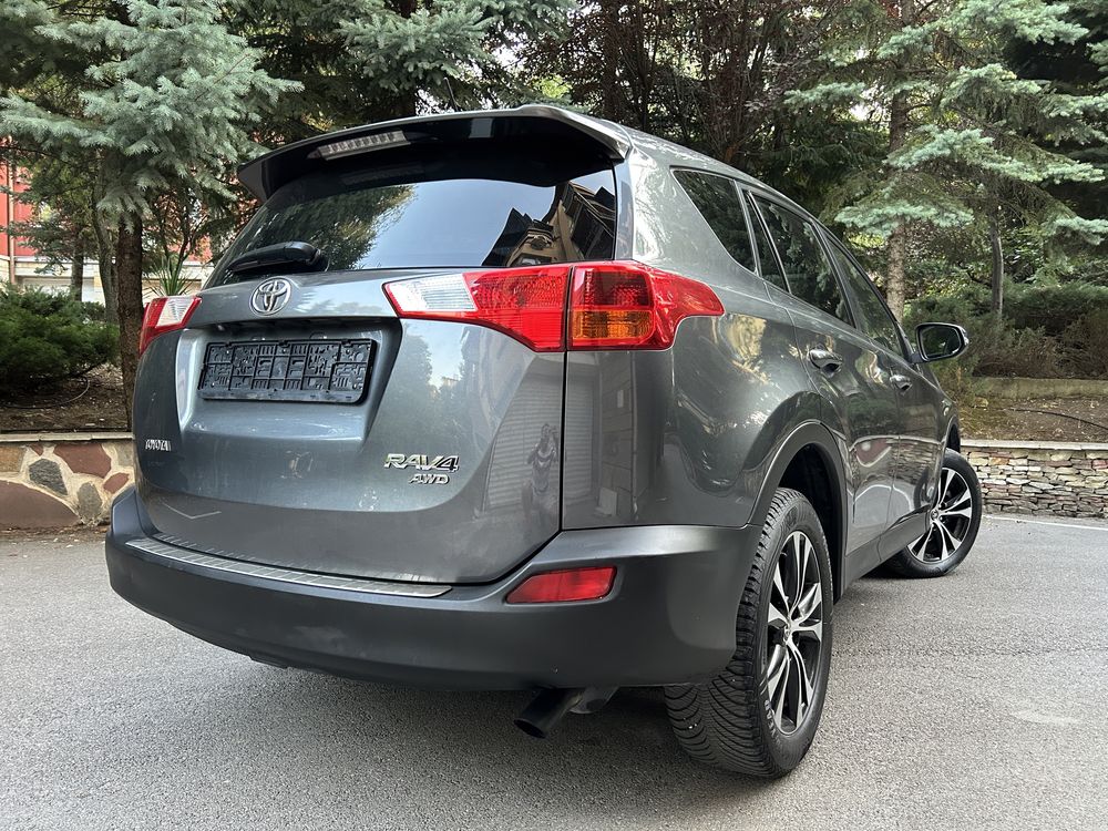 Toyota Rav4 2.0 D-4D, 4x4 , 124 к.с.,09. 2014 г, Пълна серв. история !