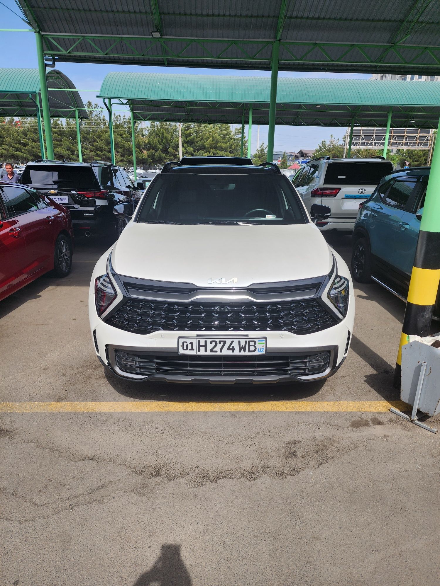 Продам машину  KIA SPORTAGE 4Х4
