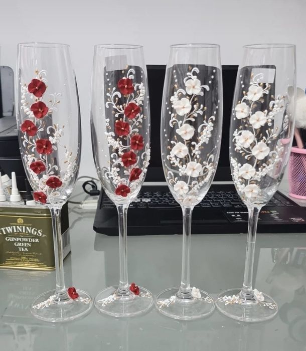 Pahare nuntă miri și nași