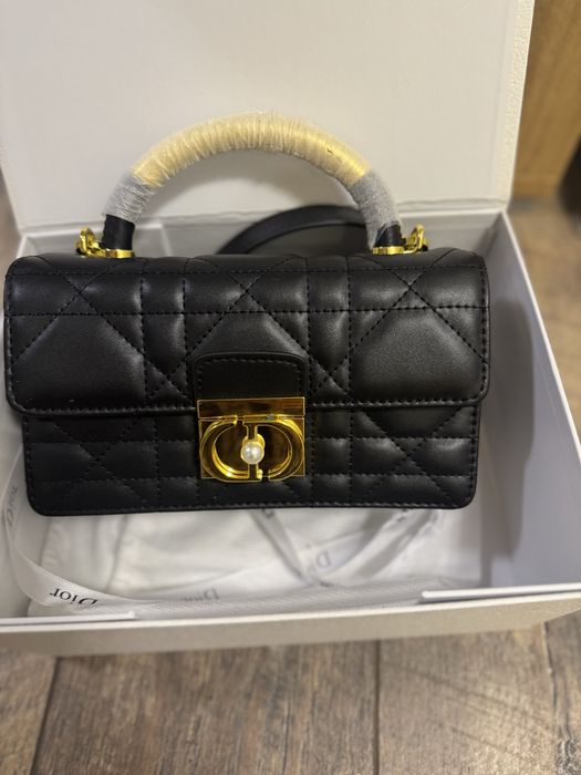 Дамска чанта нова