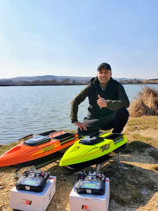 Лодка за захранка 1 година гаранция!!!