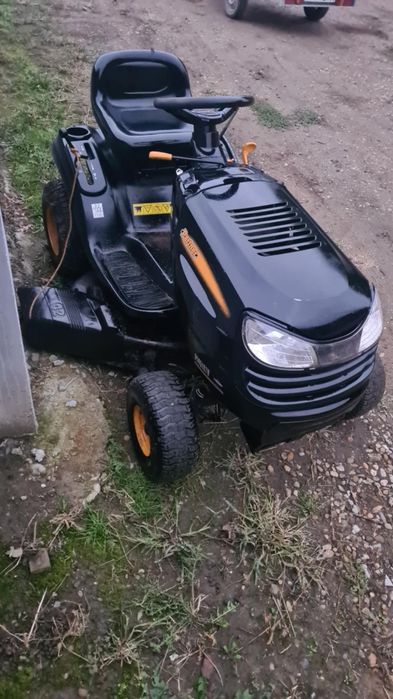 Vand tractoras gazon