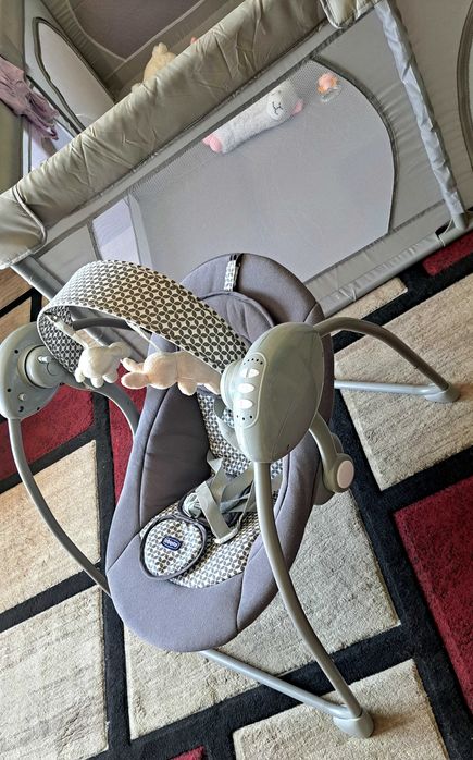 Balansoar bebe muzical Chicco Relax & Play
