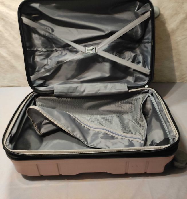 Пътнически голям куфар за ръчен багаж -4 колела -360° въртене