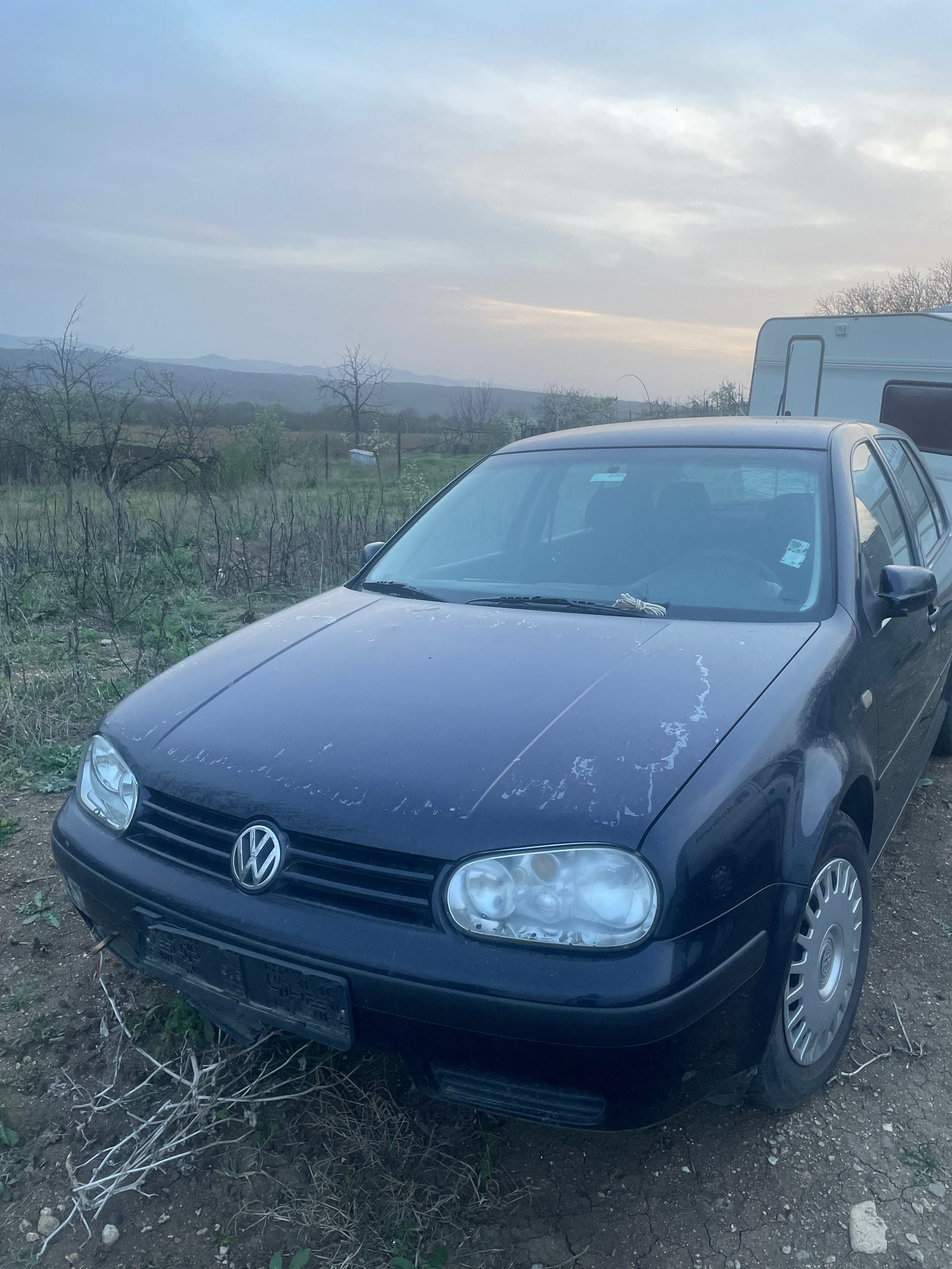 vw Golf 4 на части